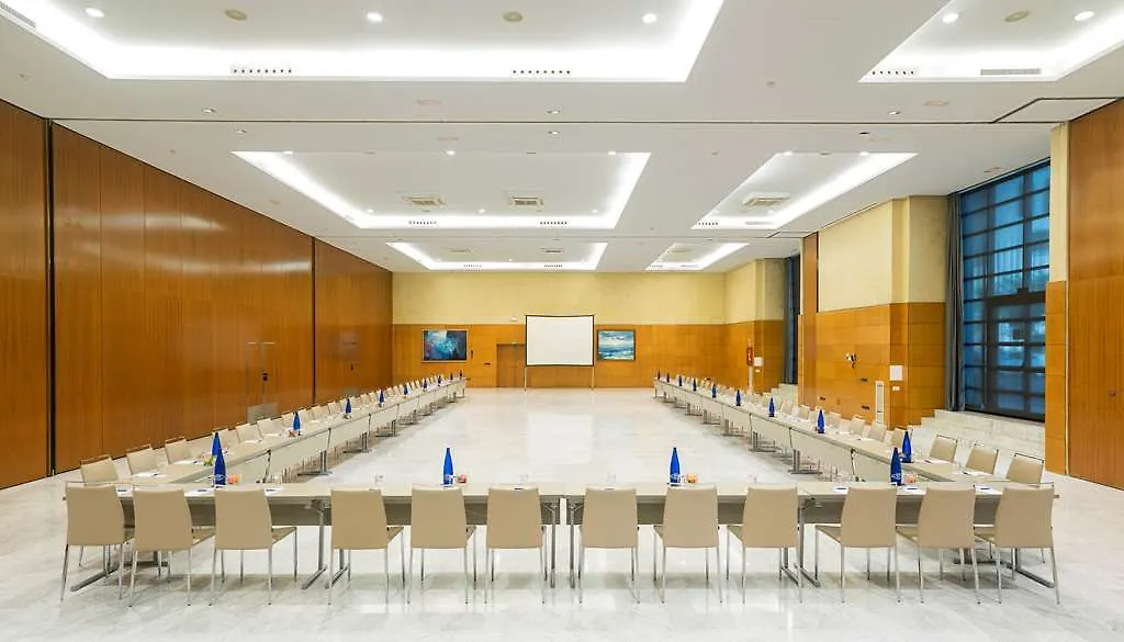 Nh Malaga Hotel 4*,