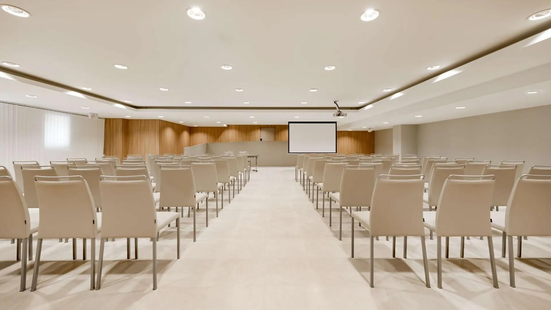 Hotel Nh Màlaga