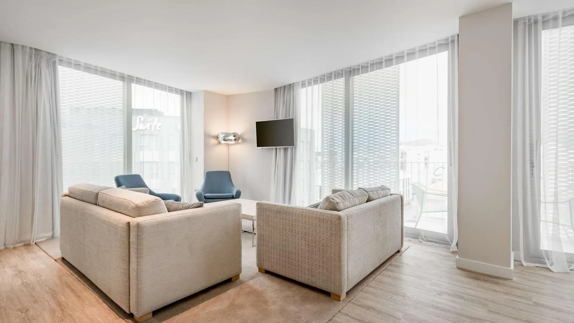 Hotel Nh Màlaga