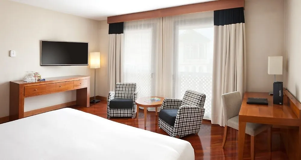 Hotel Nh Màlaga